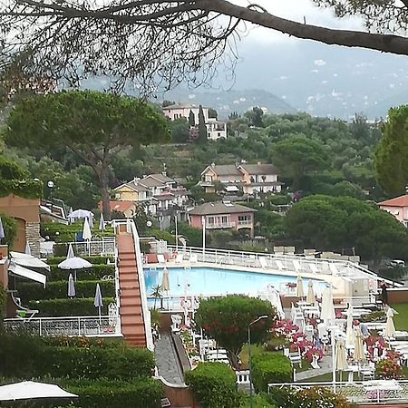 Residence Portofino Est Cod L07441 Рапало Екстериор снимка