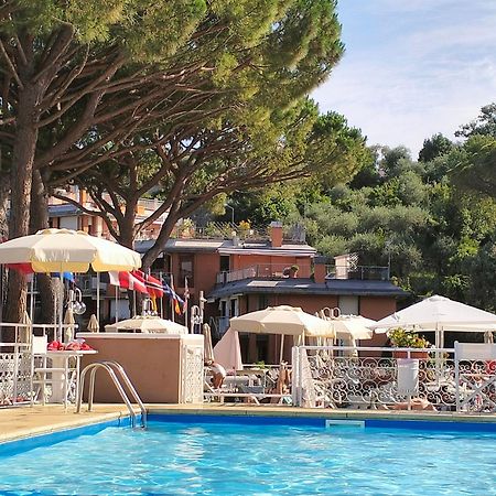 Residence Portofino Est Cod L07441 Рапало Екстериор снимка